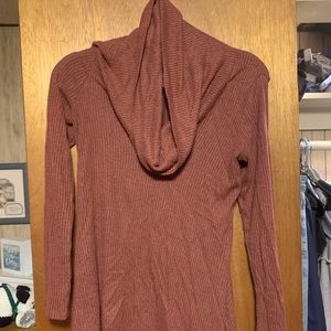 Maroon Lightweight Turtleneck Sweater